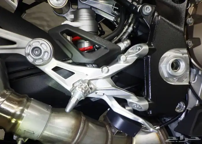 دباب BMW S100R مندون حوادث قمه في النظافه وكاله قابل للشحن 4