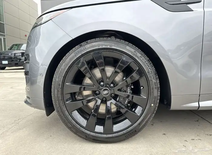 2025 Range Rover Sport Dynamic SE P530 4