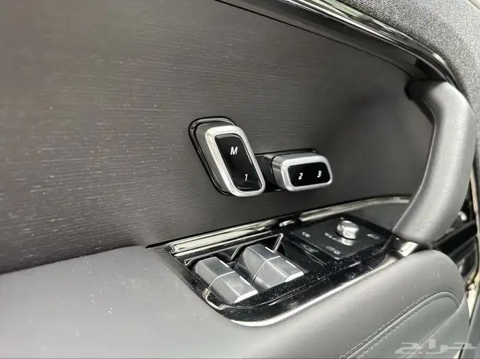 2025 Range Rover Sport Dynamic SE P530 9