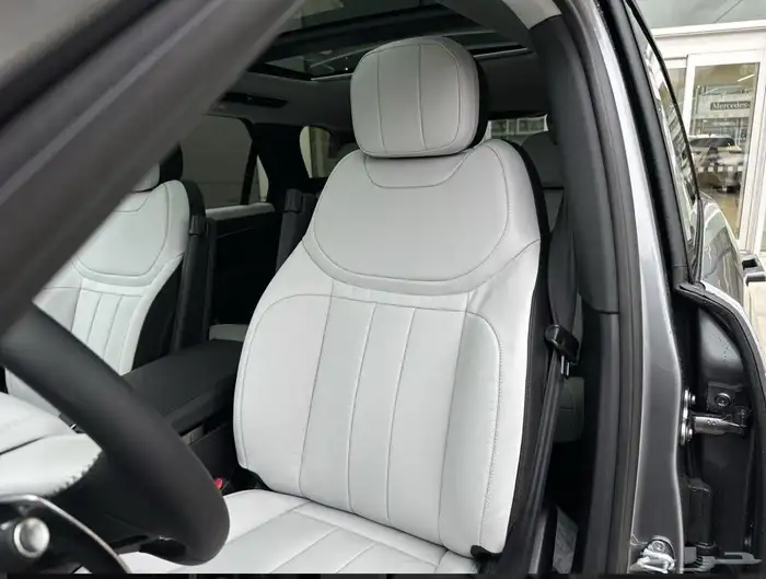 2025 Range Rover Sport Dynamic SE P530 6