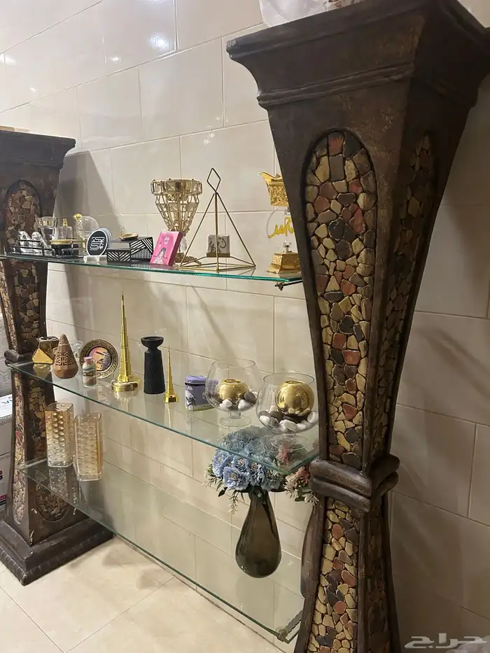 مدخل زجاج مكون من 3 ارفاف 1