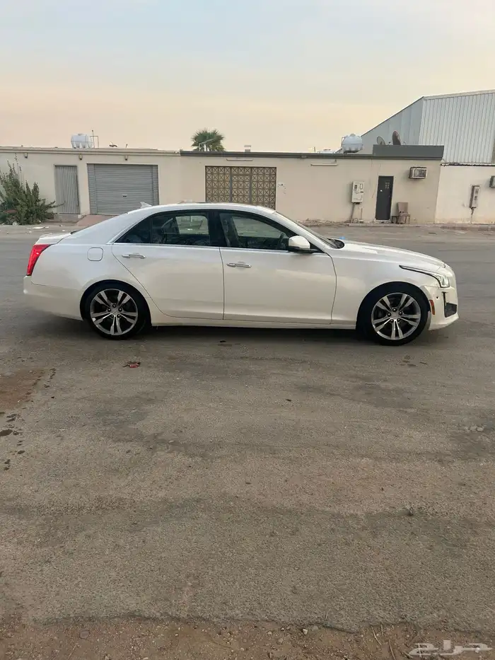كاديلاك cts 2015 1