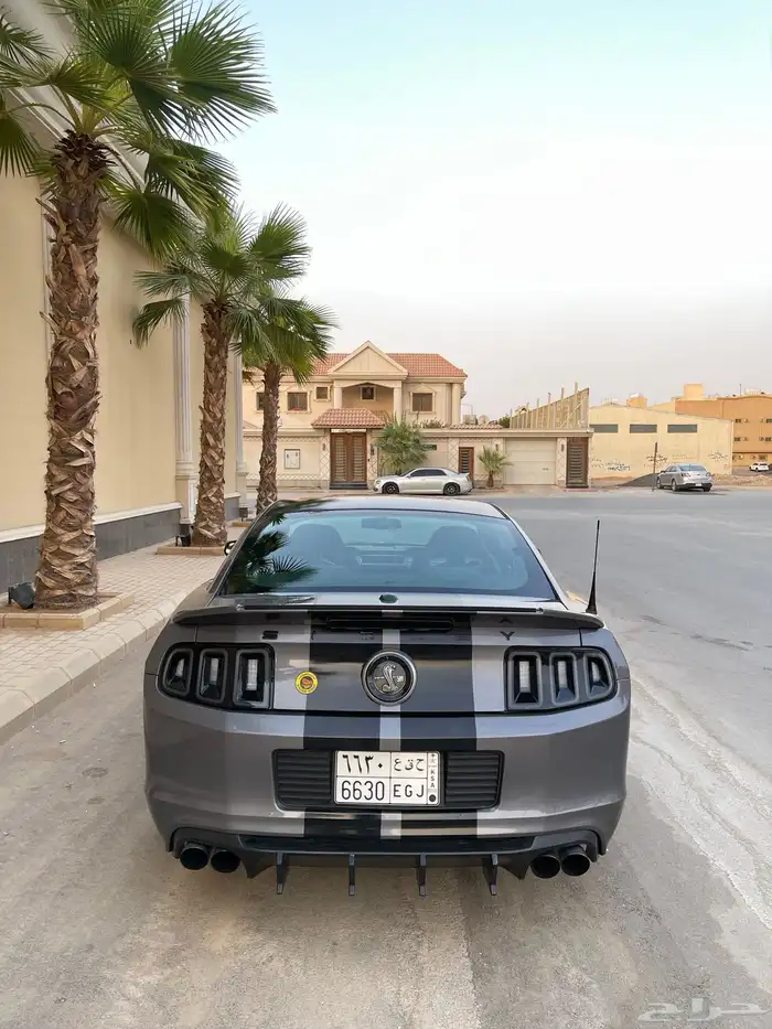 موستنج 2010 V8 قير عادي 1