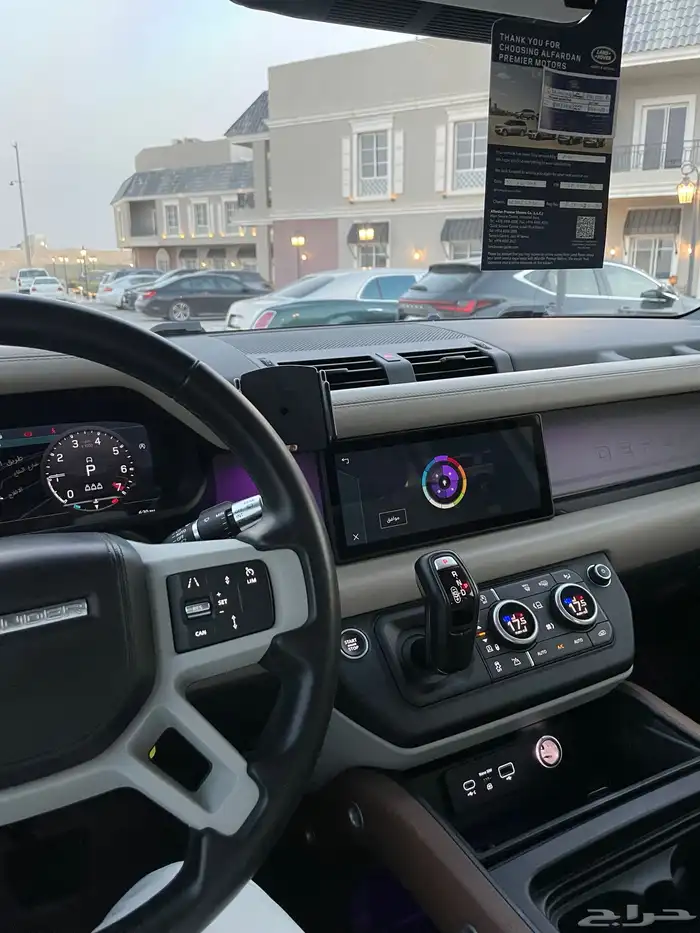 ديفندر HSE V6 2021 19