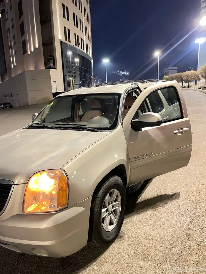 جي ام سي يوكن 2009 GMC YUKON 18