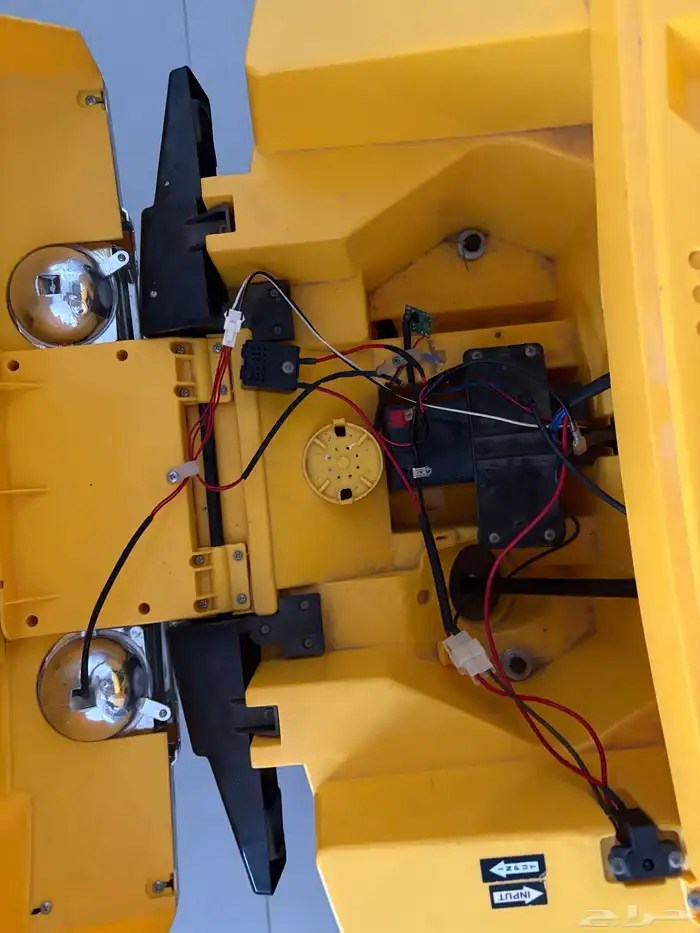 سيارة لعبة 4