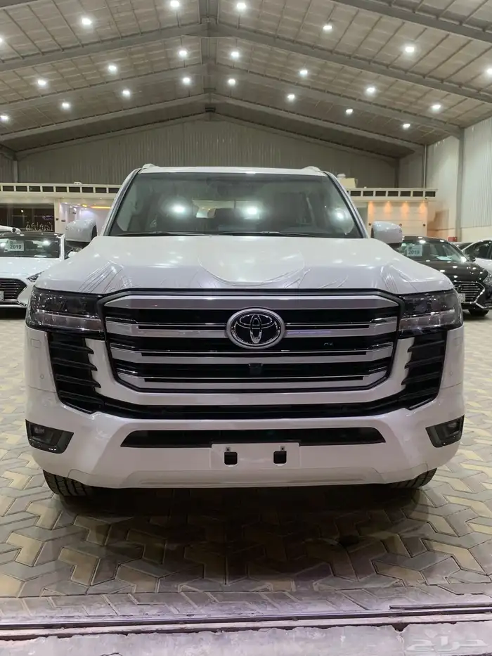 لاندكروزر GXR4 بنزين 2025 بريمي أبواب شفط 0