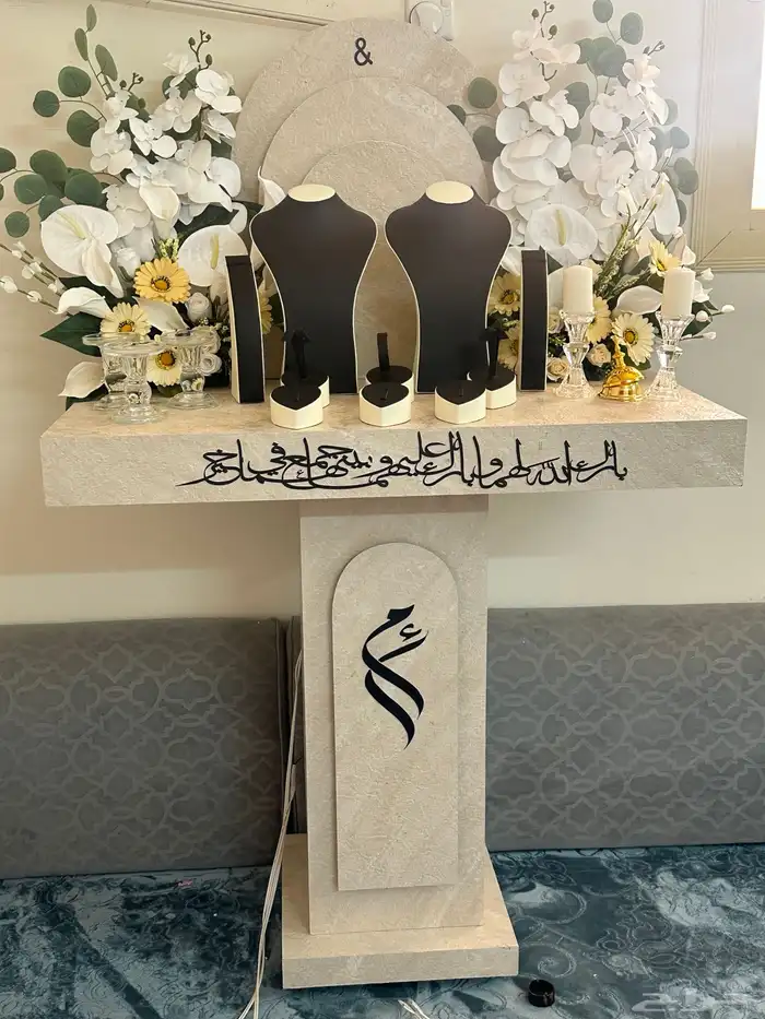 عربية ملكه بكامل أغراضها 0