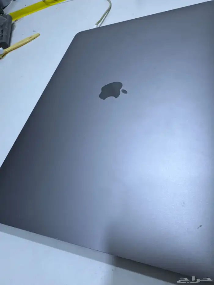 MacBook pro 16-inch 1
