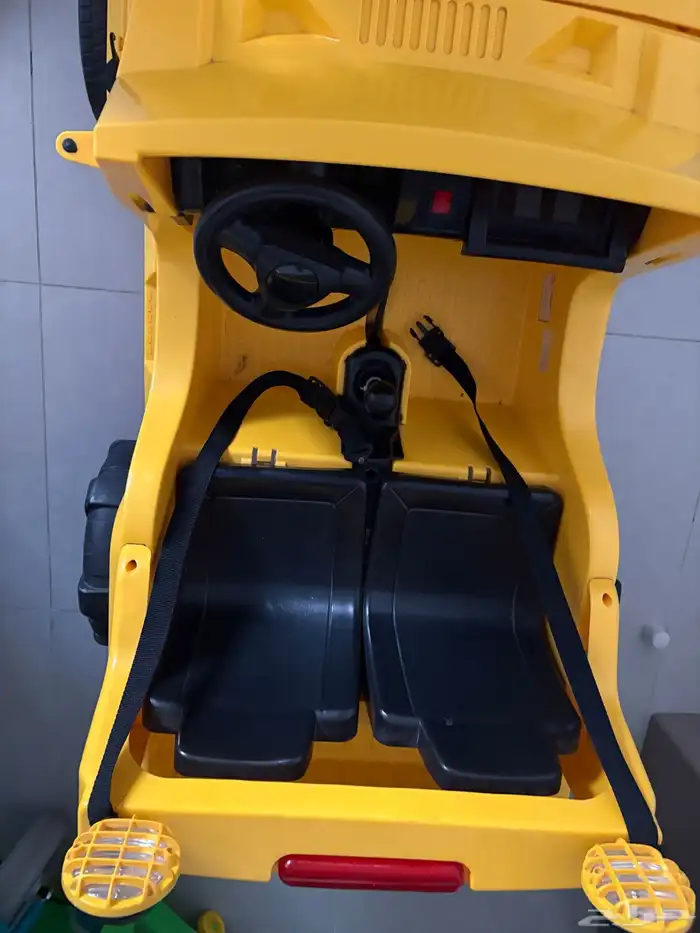 سيارة لعبة 5