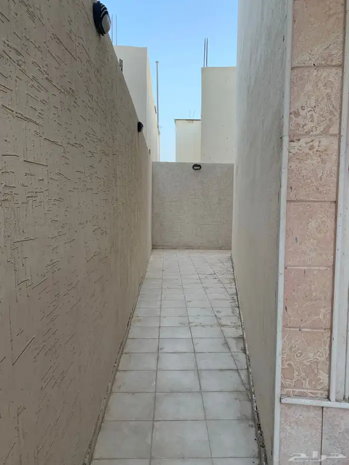 فيلا دورين وملحق في النبلاء 23