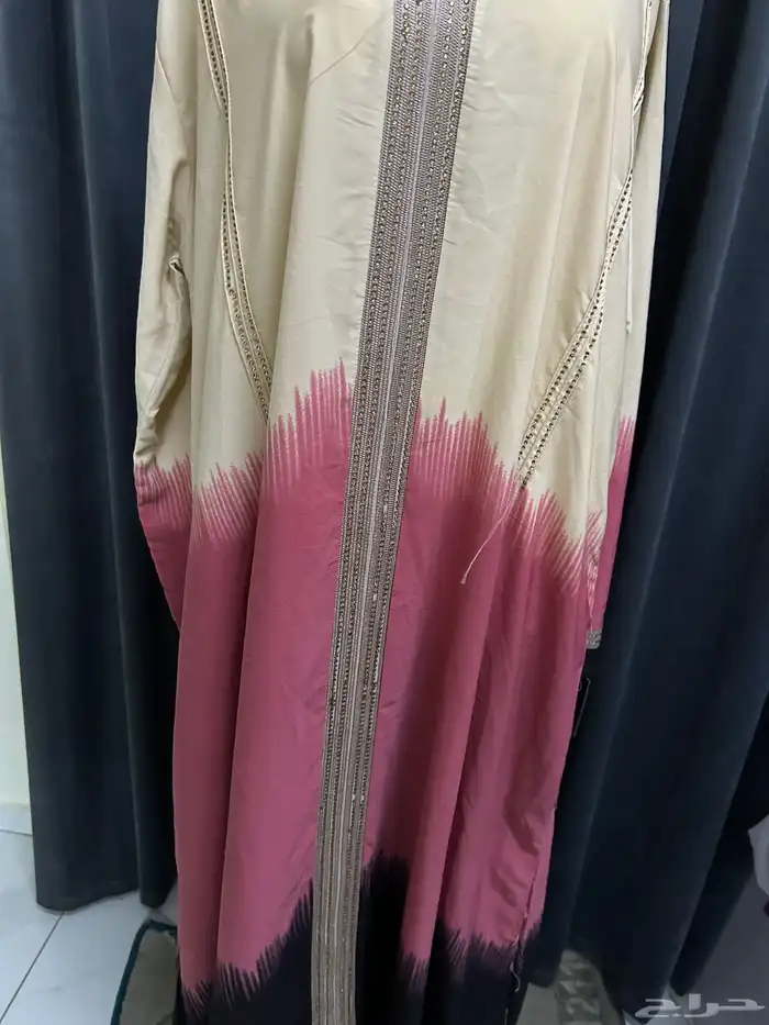 عبايات وجلاليب 20 ريال اقل كميه 50 قطعه يوجد أشكال ومقاسات 14
