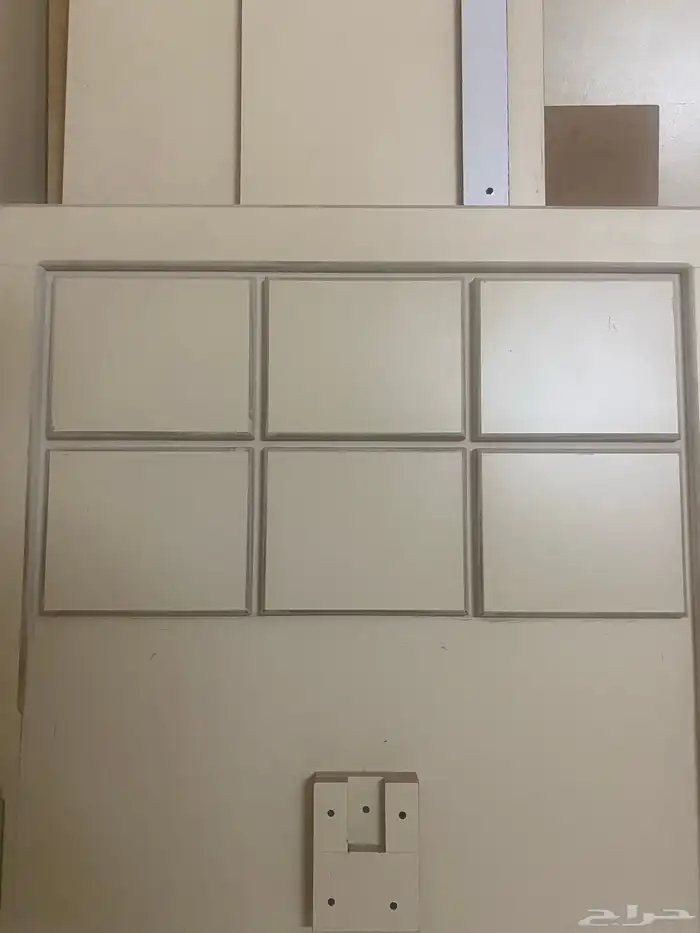 سرير خشبي 1