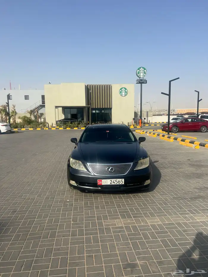 لكزس LS460 8