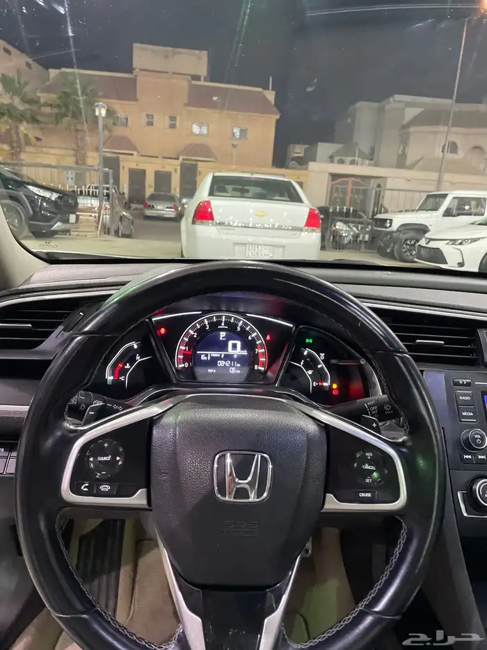 للبيع هوندا سيفيك موديل 2020 فل كامل 9