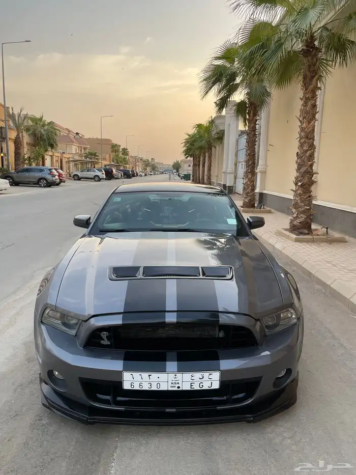 موستنج 2010 V8 قير عادي 4
