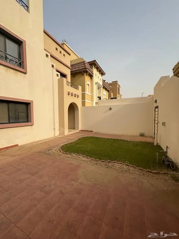 فله للبيع بحي الرياض مشروع مشارف 2