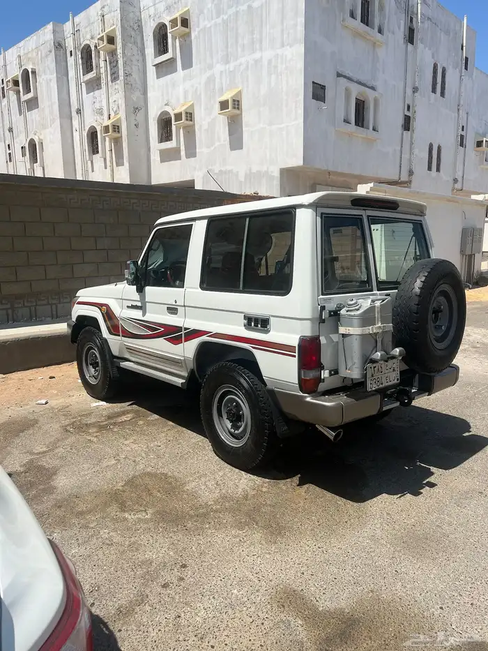 جيب ربع موديل 16 4