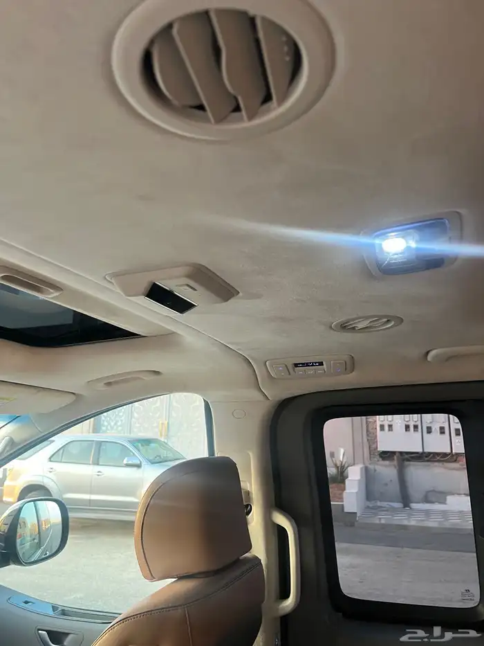 هونداي ستاريا 2022 VIP ديزل للبيع 14