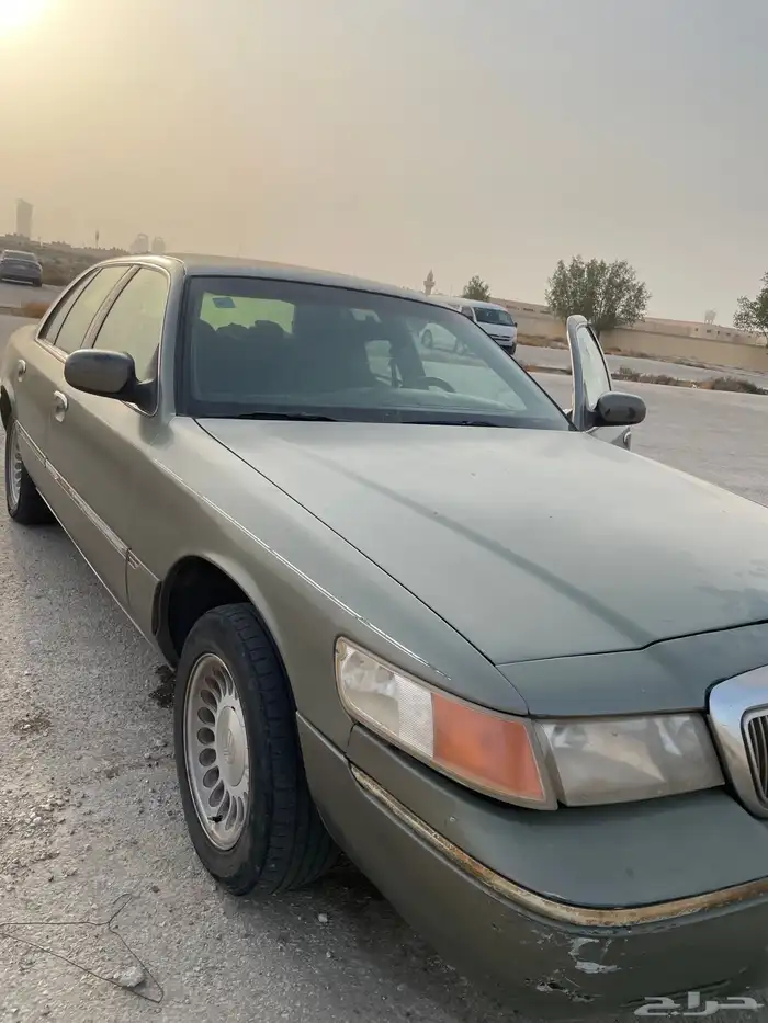 فورد ماركيز 8