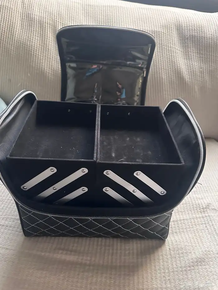 شنطة من قزاز وشنطة مكياج 4