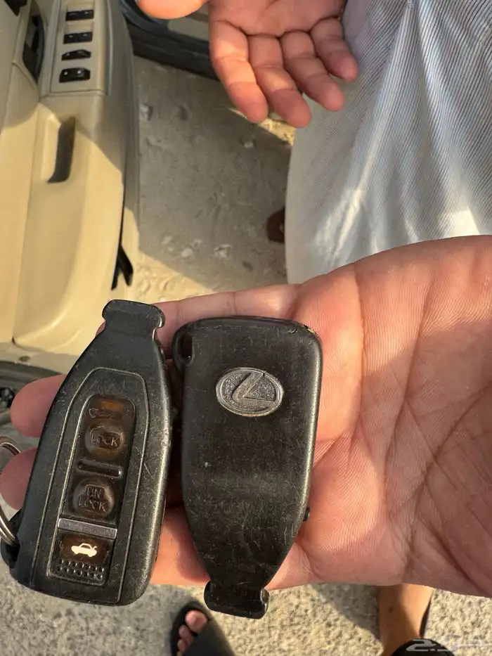 قطع غير حق لكزس 430شاشة و مفتاح و مريها 7