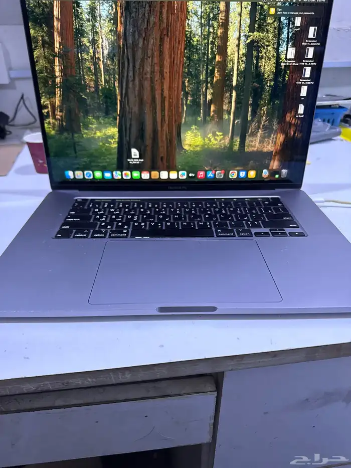 MacBook pro 16-inch 0