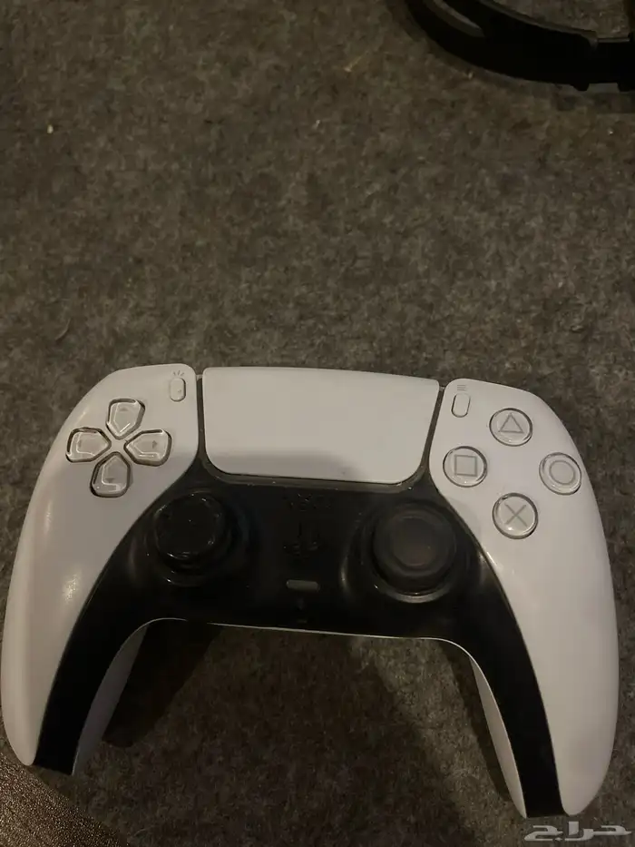 يد سوني فايف للبيع لاتشكو من شي 0