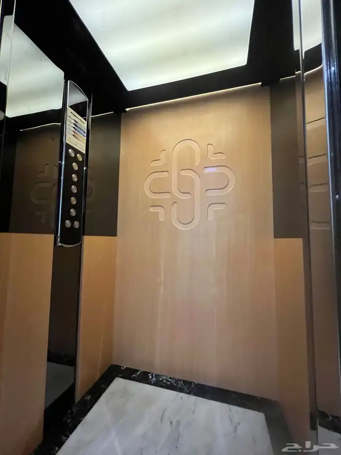 للبيع (كاش فقط) شقة مع سطح مشروع العجلان ري ييرا 21 34