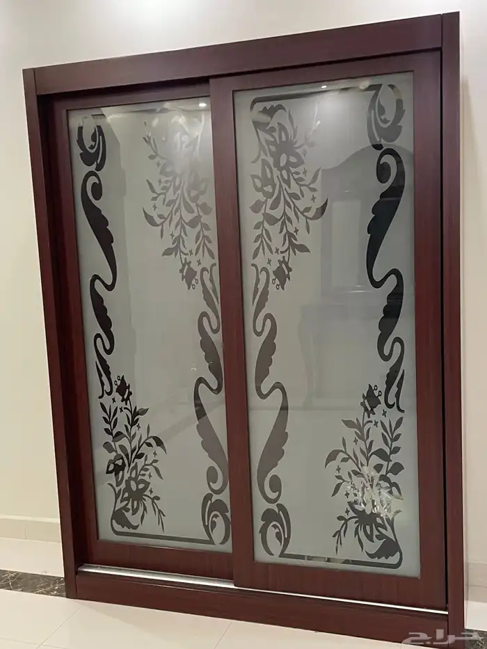 دولاب عبايات 1