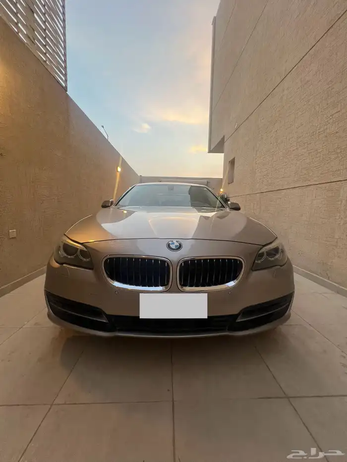 2016 BMW 520i للبيع بي إم دبليو 0