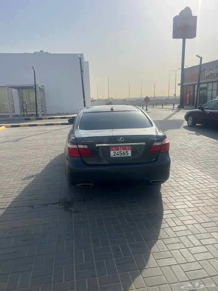 لكزس LS460 5