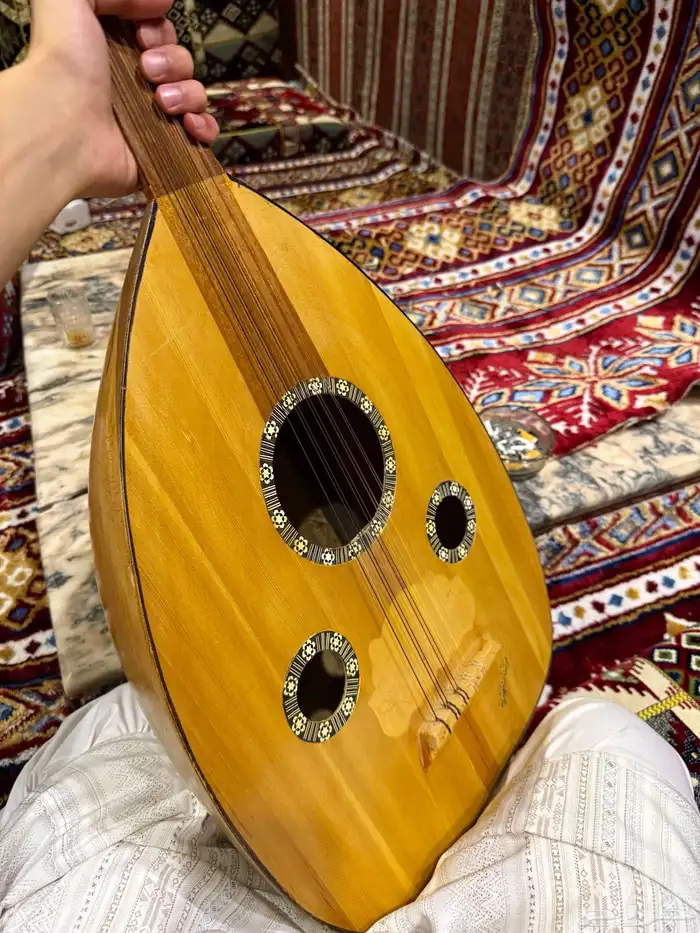 عود مصري كان مكسور وتم تصليحه 1