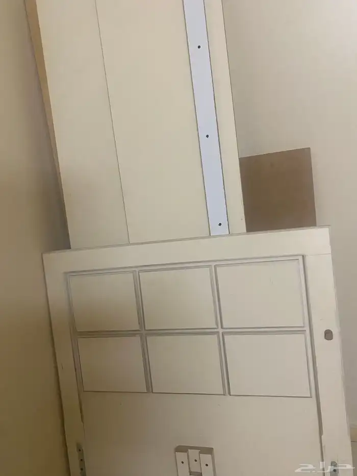 سرير خشبي 0