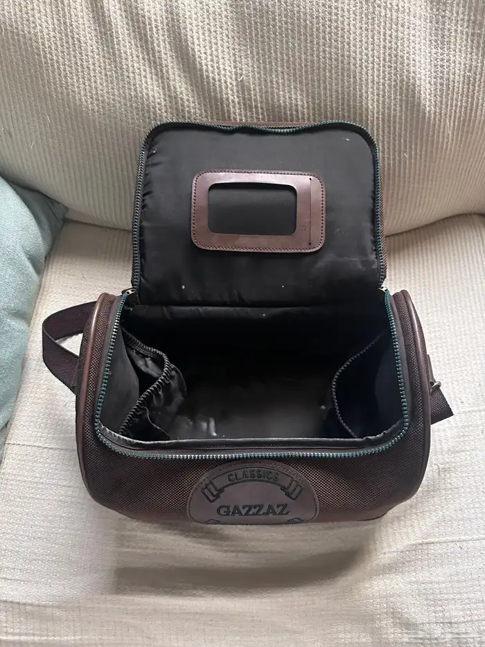 شنطة من قزاز وشنطة مكياج 2