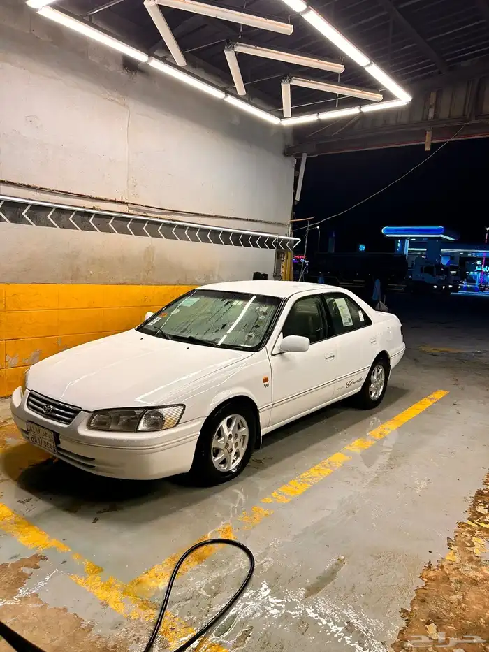 كامري للبيع موديل 2000 مكينة على شرط و والقير على الشرط 2