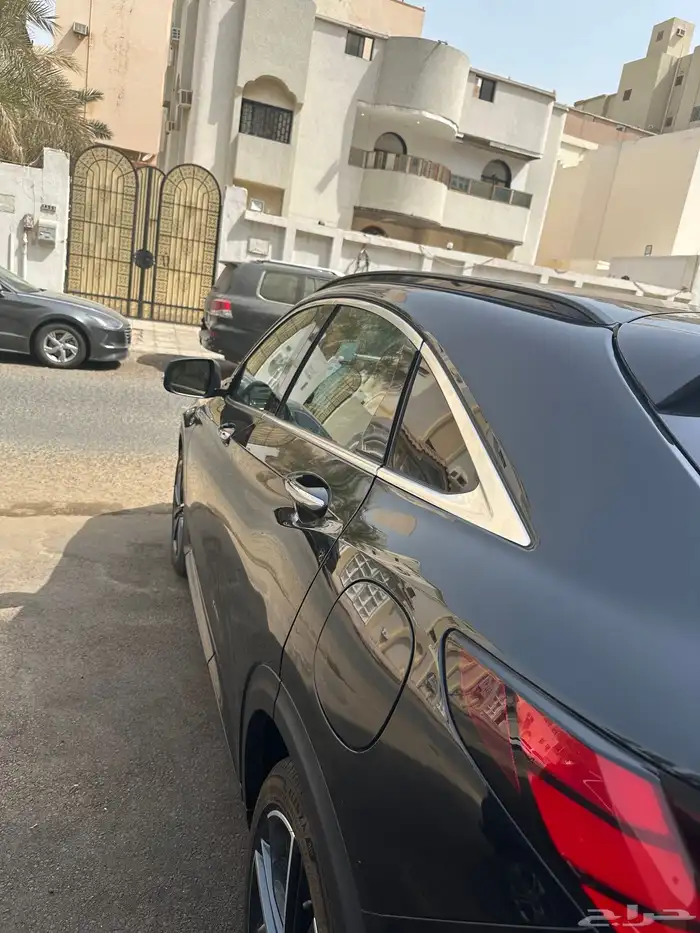 انفينتي QX55 3