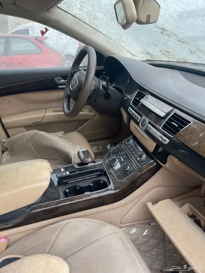 اودي a8 للبيع قطع 4