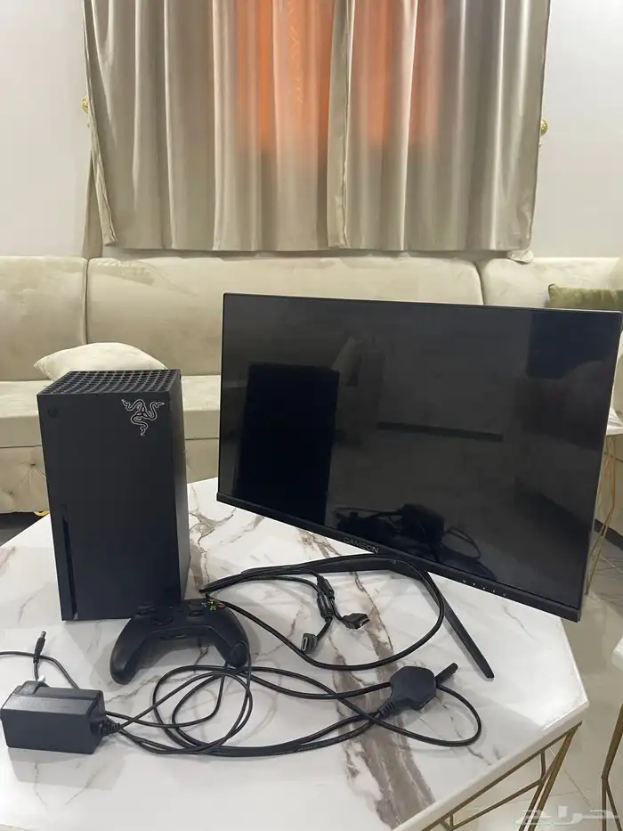 للبيع اكس بوكس سيرس اكس وشاشه جديده 0