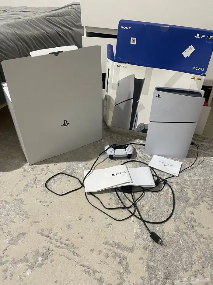 للبيع سوني 5 استعمال 3 شهور فقط 0