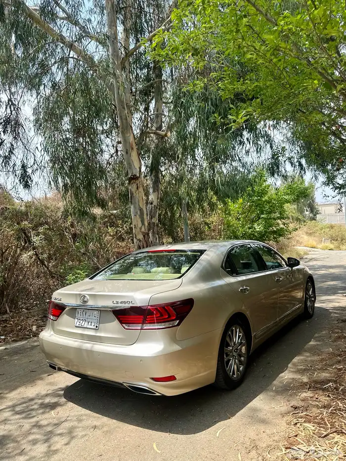 لكزس 460L لارج سعودي نظييف ثالث مالك 2013 16