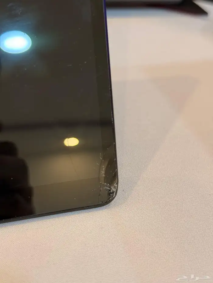 Microsoft surface X  256  LTE 9