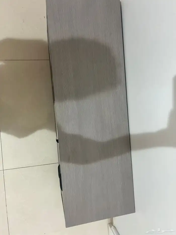 طاولة تلفزيون 1