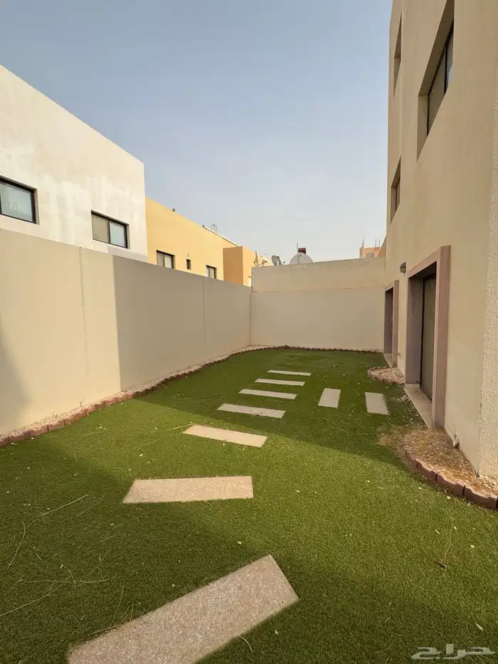 فله للبيع بحي الرياض مشروع مشارف 14