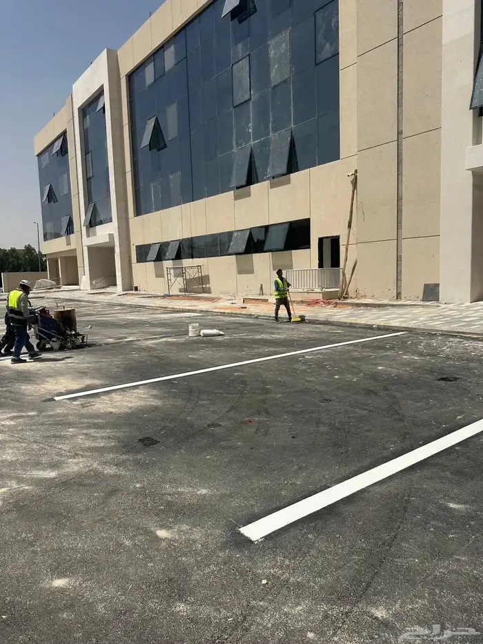 مقاول عام 32