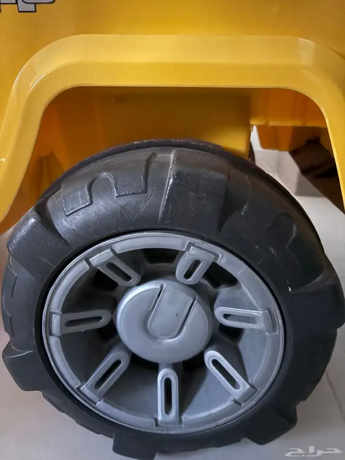 سيارة لعبة 8