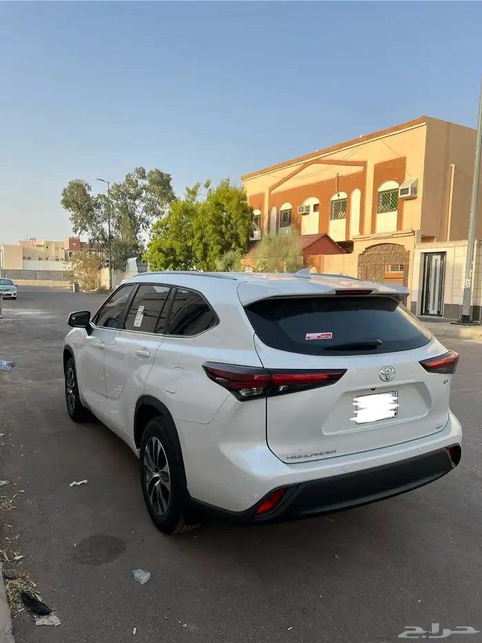 هايلاندر 2025 نص فل هايبرد ماشي 650 كيلو فقط 1