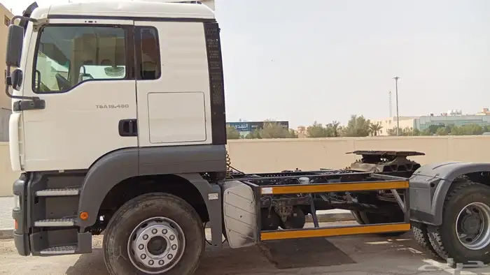 رؤوس شاحنات مان MAN للبيع 2