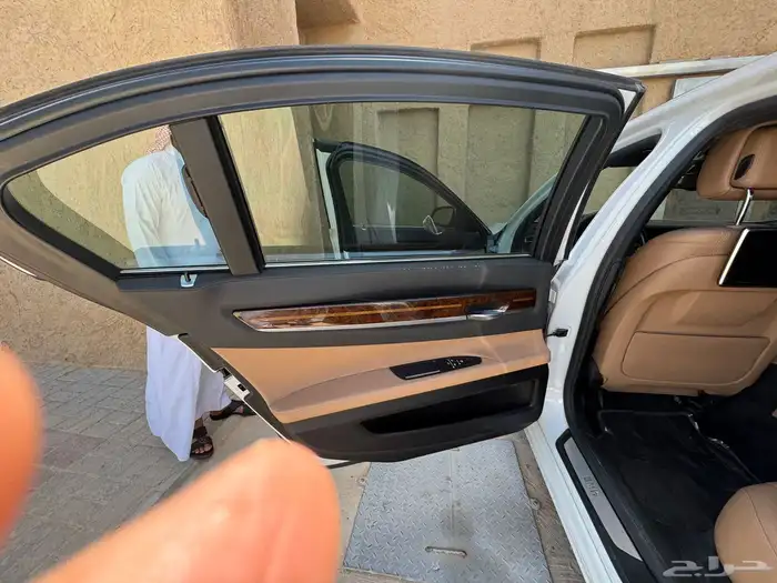 BMW (730LI) 2014 12