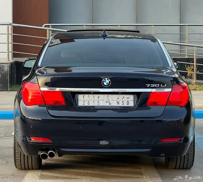 بي ام دبليو 730Li 2011 (بحالة ممتازة) 5